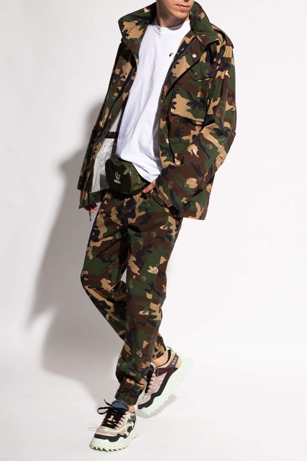 Off white camo online sweatpants